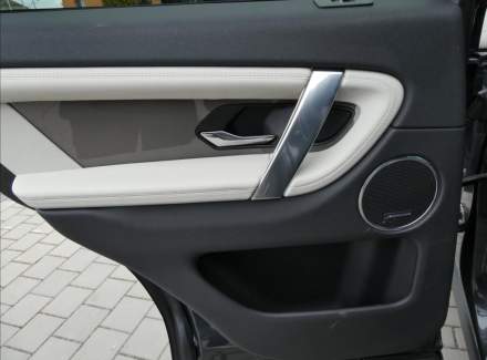 Land Rover - Discovery Sport