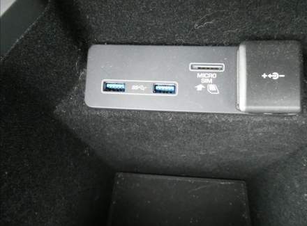 Land Rover - Discovery Sport