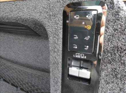 Land Rover - Range Rover