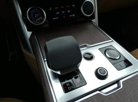 Land Rover - Range Rover