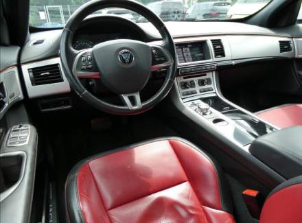 Jaguar - XF