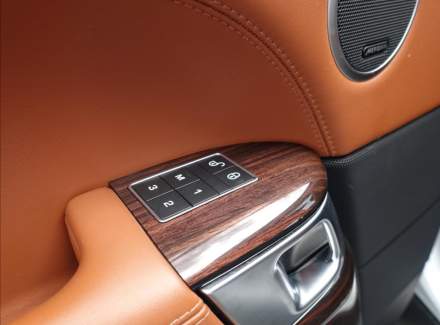 Land Rover - Range Rover