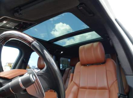 Land Rover - Range Rover