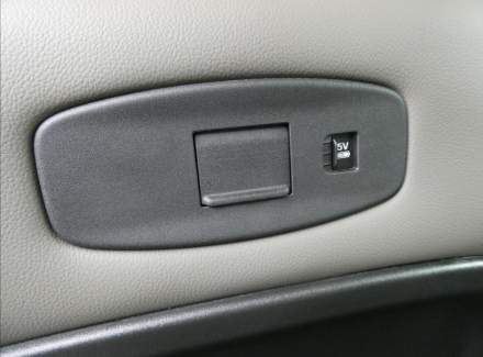 Land Rover - Defender