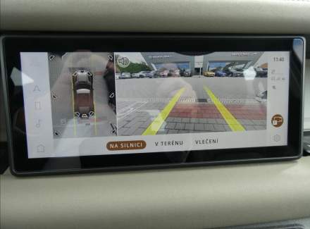 Land Rover - Defender