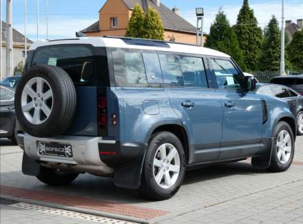 Land Rover - Defender