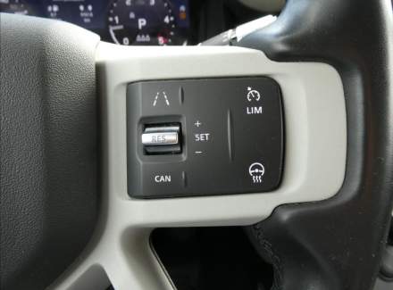 Land Rover - Defender