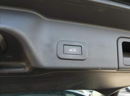 Land Rover - Range Rover Evoque