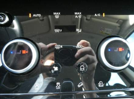 Land Rover - Range Rover Evoque