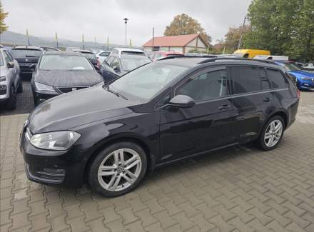 Volkswagen - Golf