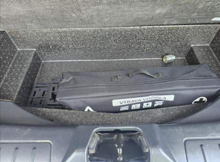 Land Rover - Range Rover