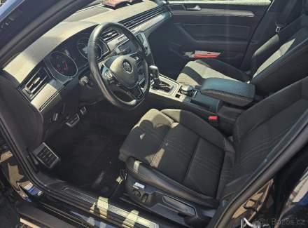 Volkswagen - Passat