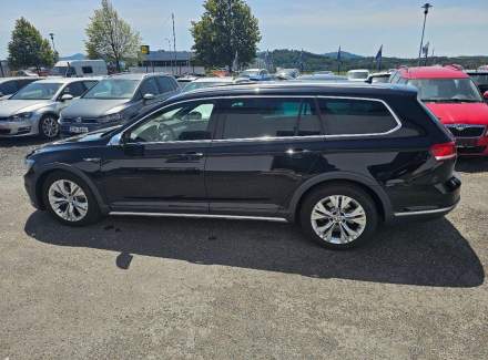 Volkswagen - Passat