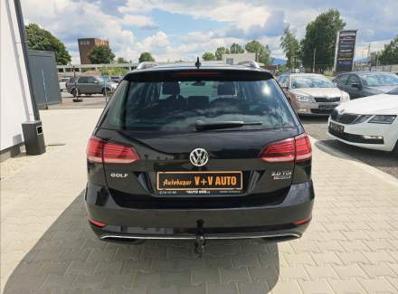 Volkswagen - Golf