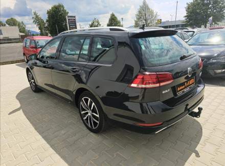 Volkswagen - Golf