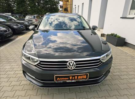 Volkswagen - Passat