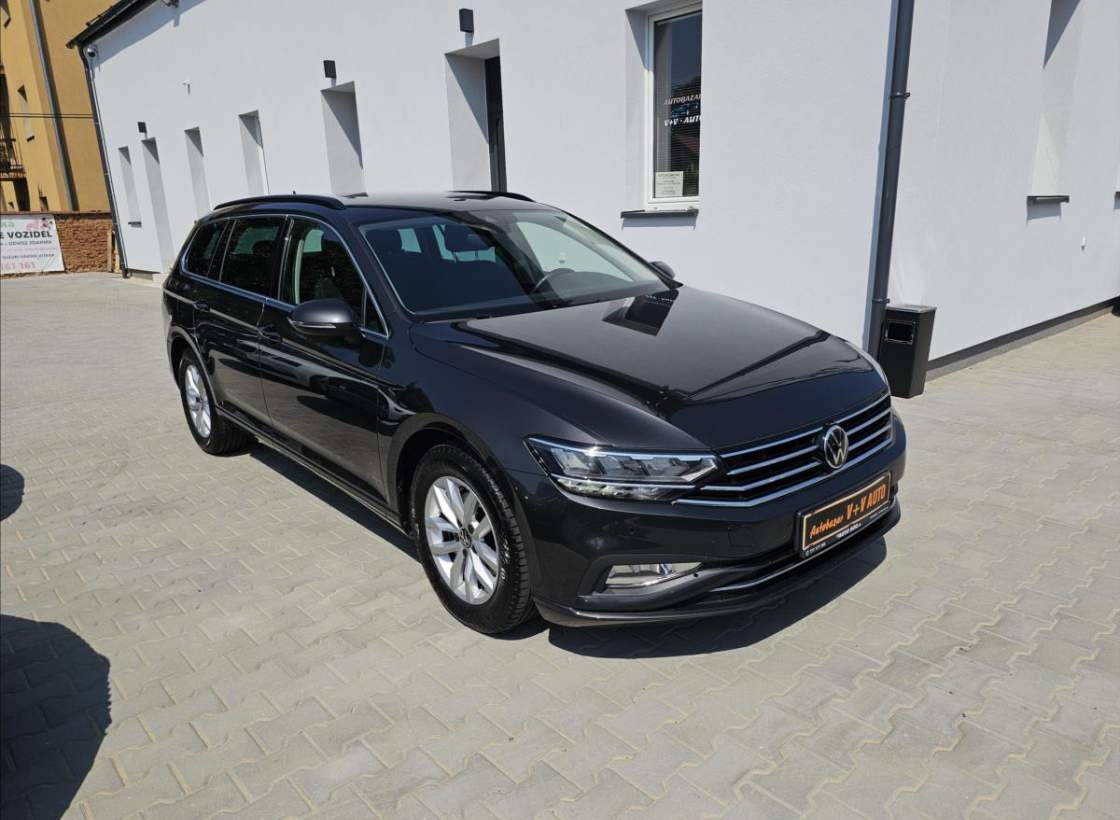Volkswagen - Passat