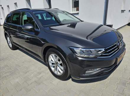 Volkswagen - Passat