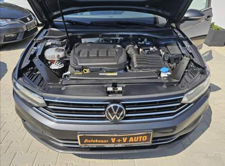 Volkswagen - Passat