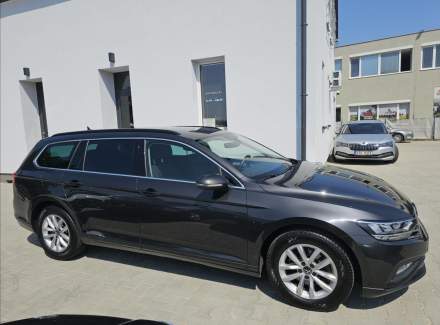 Volkswagen - Passat