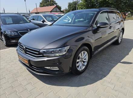 Volkswagen - Passat