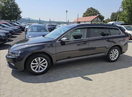 Volkswagen - Passat