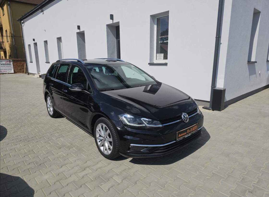 Volkswagen - Golf