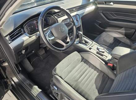 Volkswagen - Passat