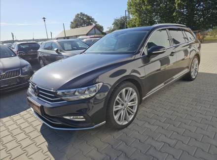 Volkswagen - Passat
