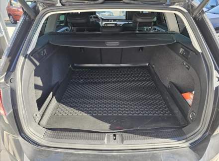 Volkswagen - Passat