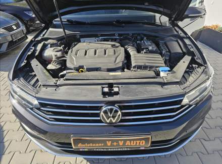 Volkswagen - Passat