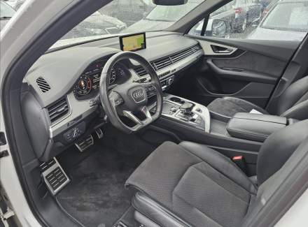 Audi - Q7