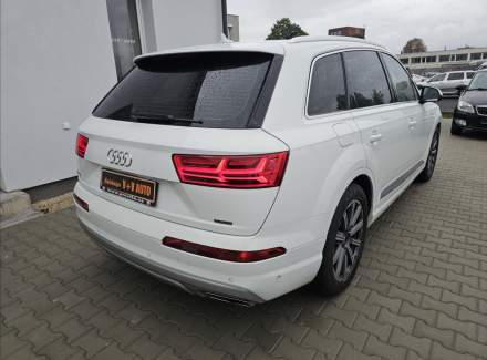 Audi - Q7