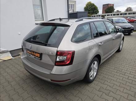 Škoda - Octavia