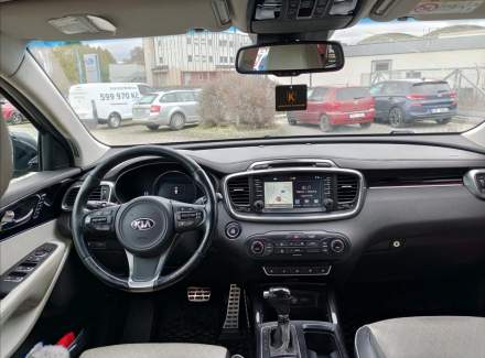 Kia - Sorento
