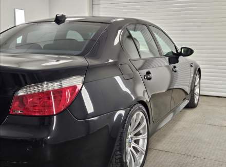 BMW - M5