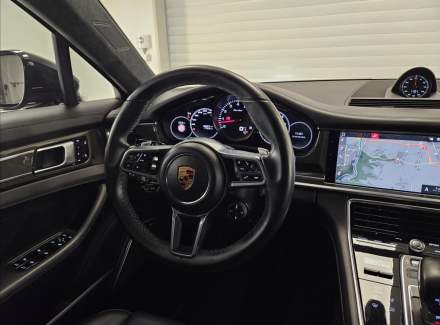 Porsche - Panamera