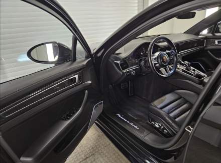Porsche - Panamera