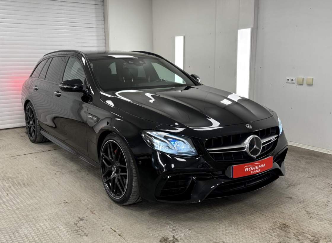 Mercedes-Benz - E-class