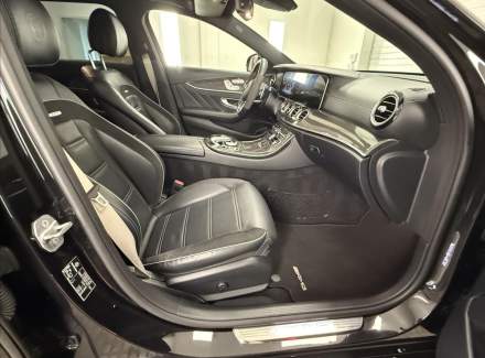 Mercedes-Benz - E-class