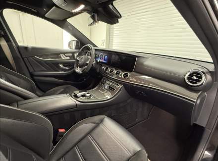 Mercedes-Benz - E-class