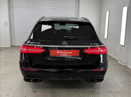 Mercedes-Benz - E-class