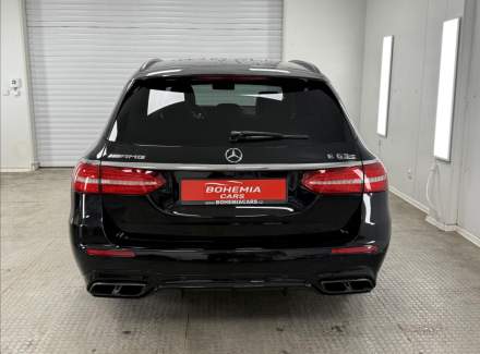 Mercedes-Benz - E-class