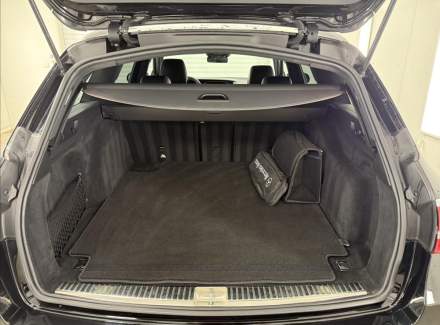 Mercedes-Benz - E-class