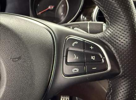 Mercedes-Benz - V-class