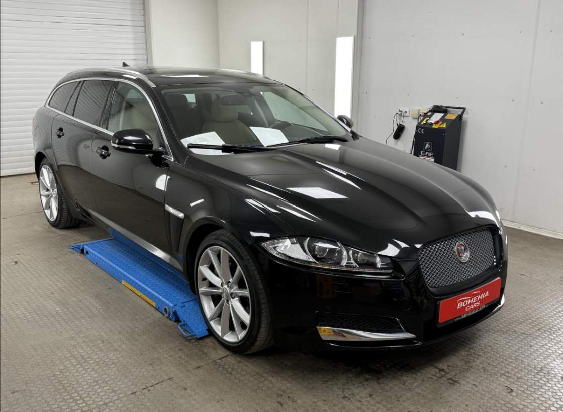 Jaguar - XF