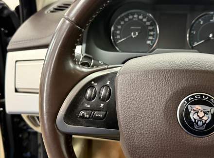 Jaguar - XF