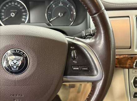 Jaguar - XF
