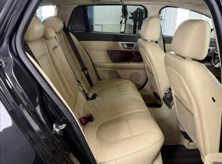Jaguar - XF