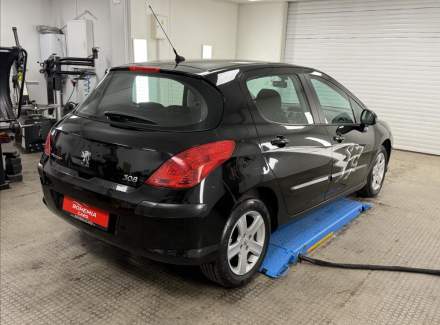 Peugeot - 308